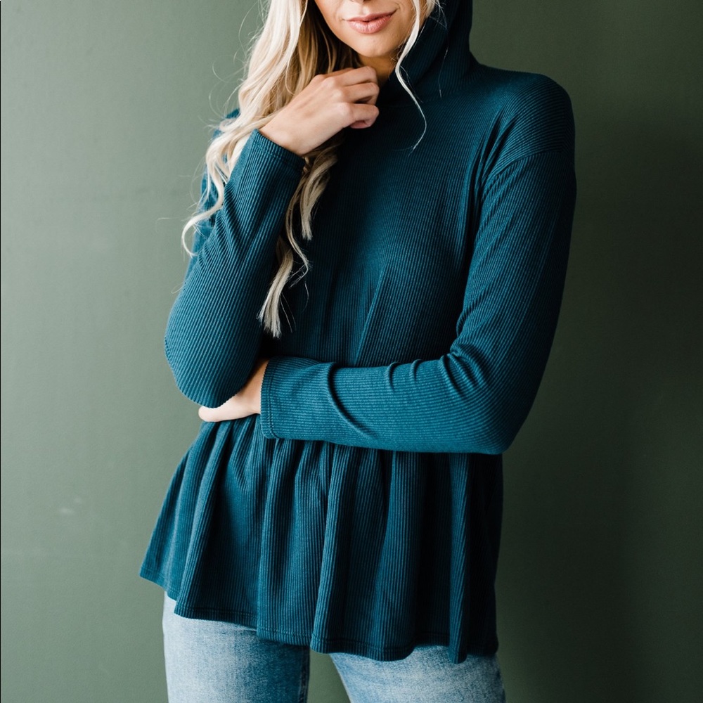 NWOT Hooded Peplum Top